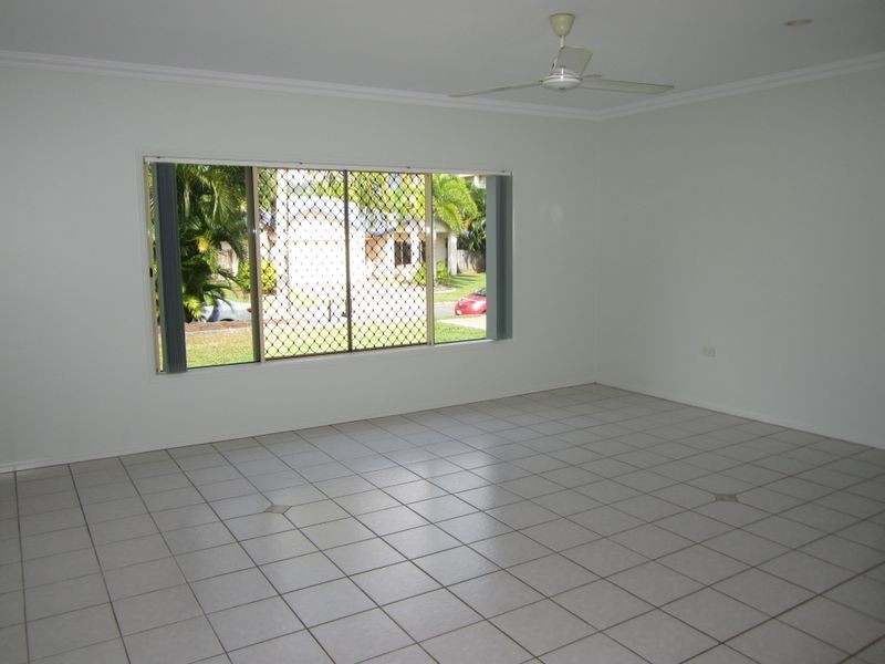 12 Kipling Street, Brinsmead QLD 4870