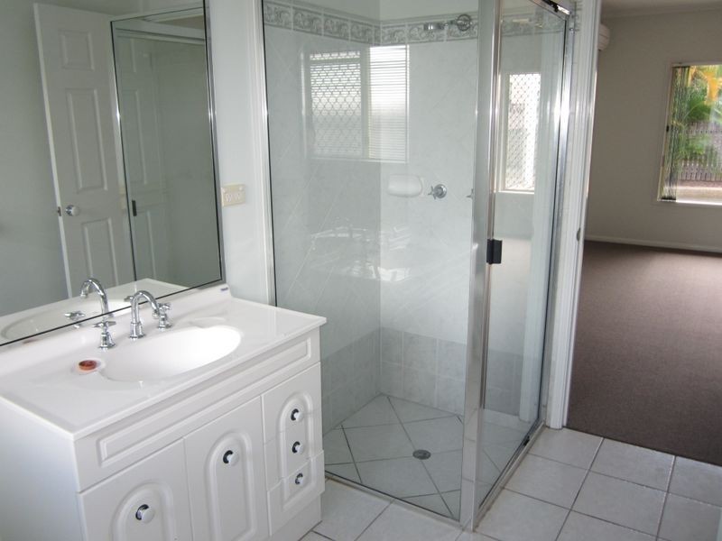 12 Kipling Street, Brinsmead QLD 4870