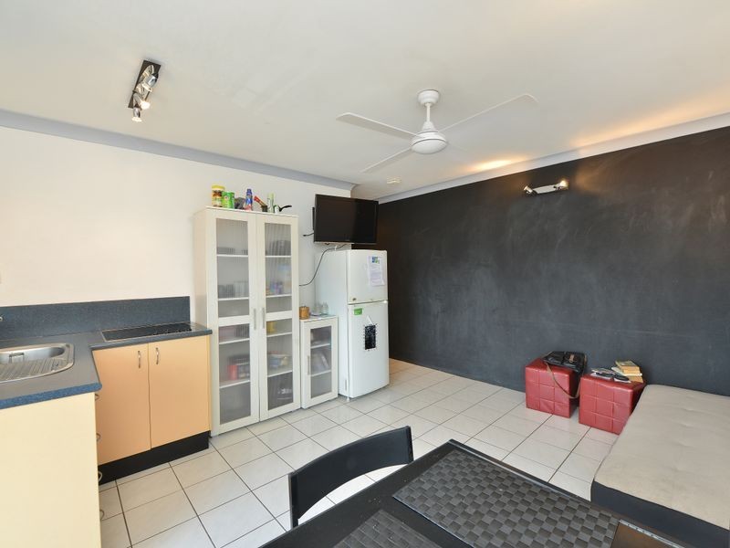 28/324 Sheridan Street, Cairns North QLD 4870