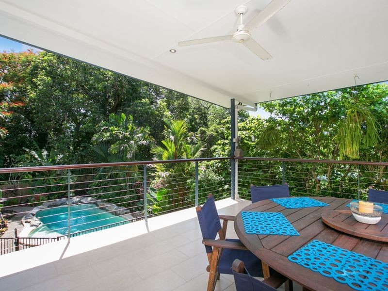 20 McHugh Crescent, Whitfield QLD 4870