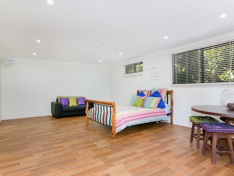20 McHugh Crescent, Whitfield QLD 4870
