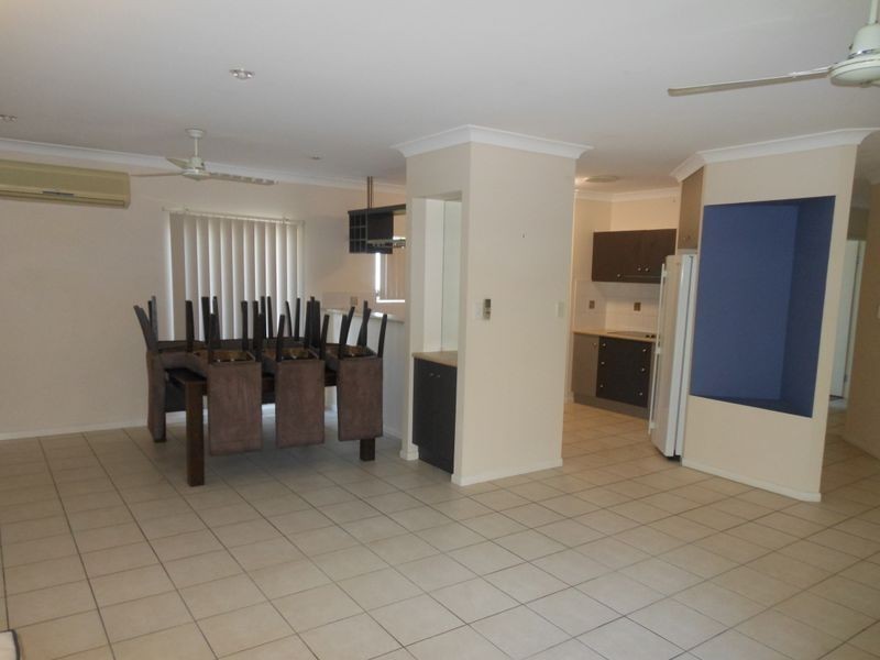 37 West Park Ridge Drive, Brinsmead QLD 4870