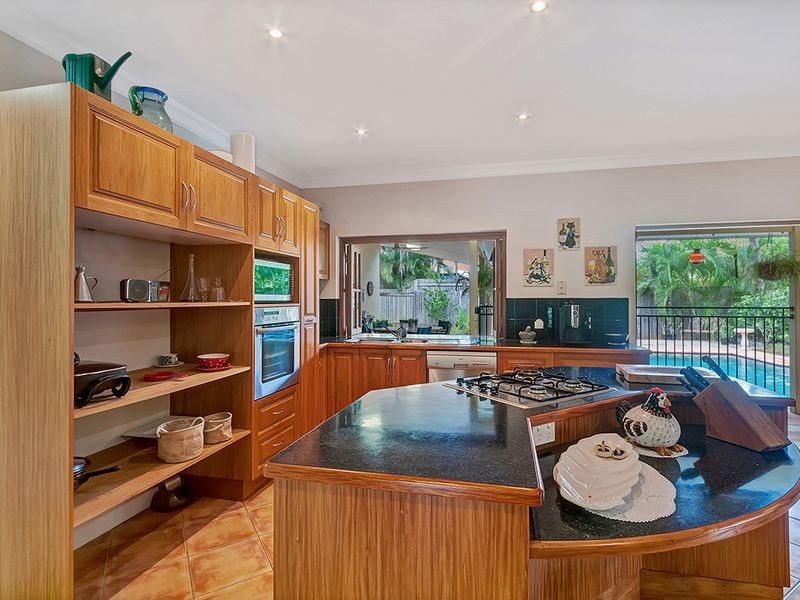 4 Argyle Close, Edge Hill QLD 4870