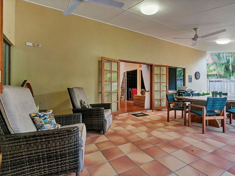 4 Argyle Close, Edge Hill QLD 4870