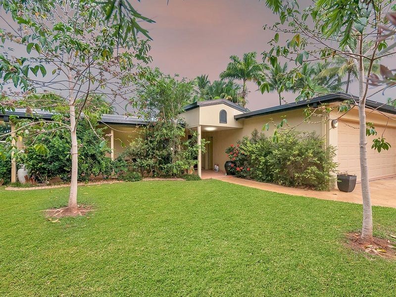 4 Argyle Close, Edge Hill QLD 4870