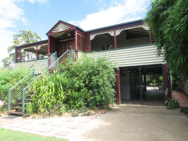 38 Smith Street, Cairns North QLD 4870