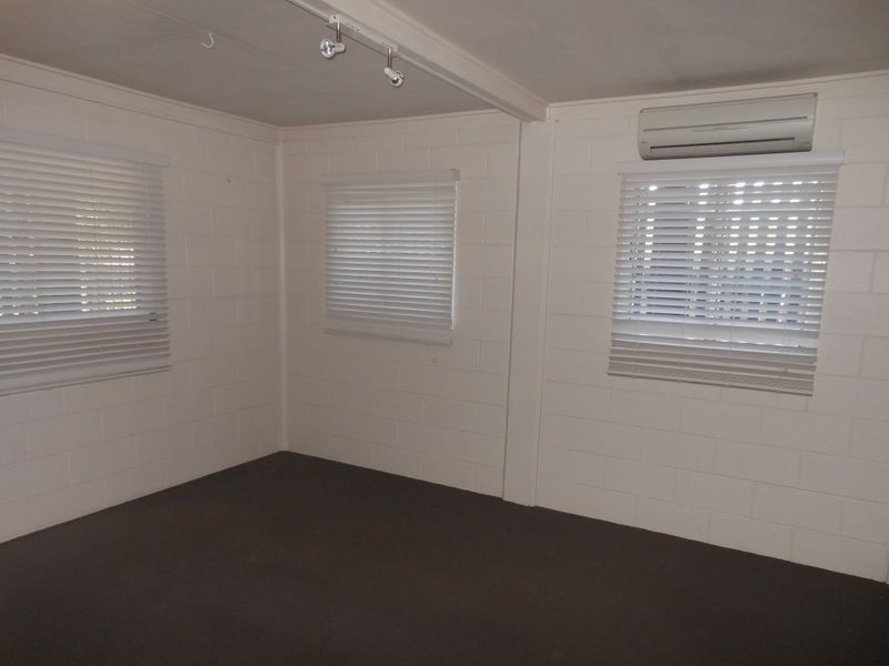 38 Smith Street, Cairns North QLD 4870