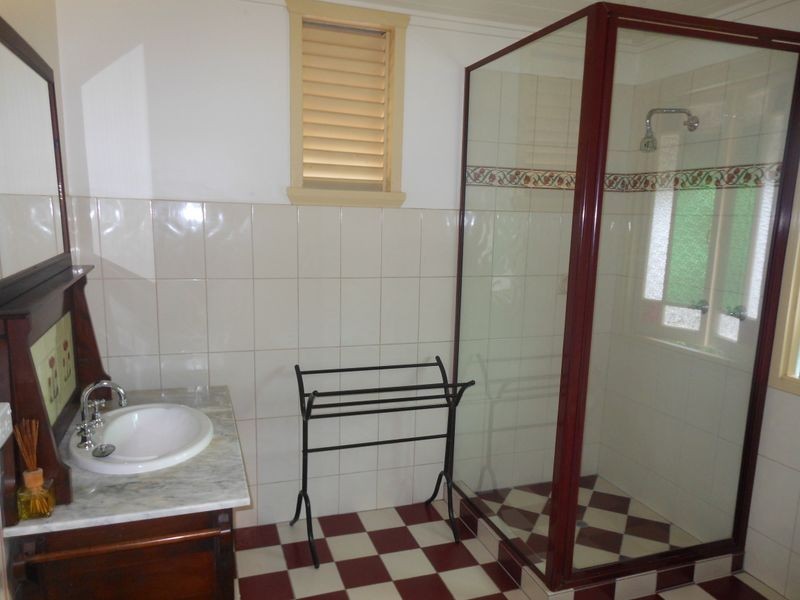 38 Smith Street, Cairns North QLD 4870