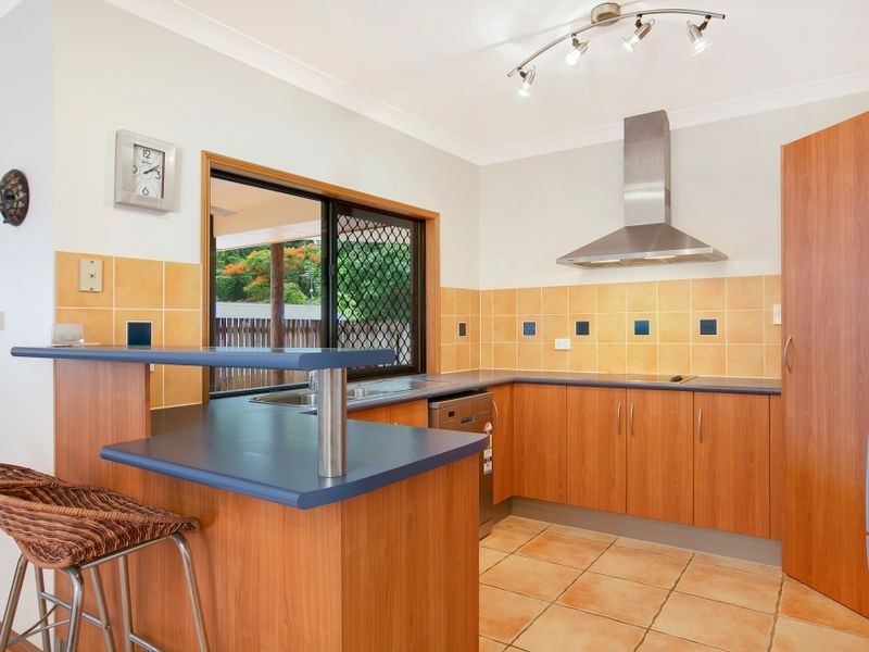 53 Fairley Street, Redlynch QLD 4870