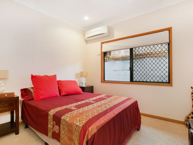 53 Fairley Street, Redlynch QLD 4870