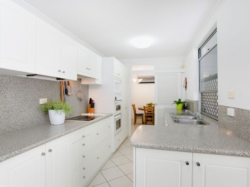 27 Merrybrook Street, Freshwater QLD 4870