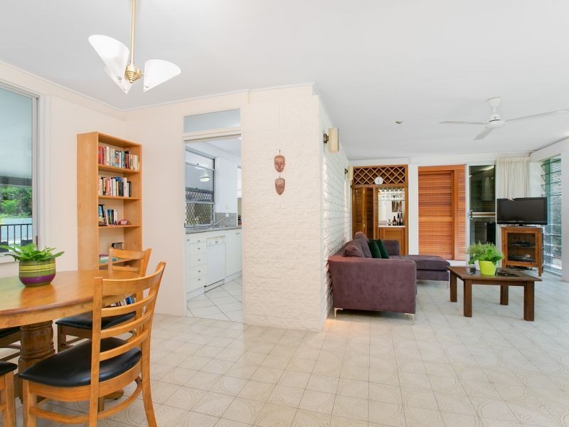 27 Merrybrook Street, Freshwater QLD 4870