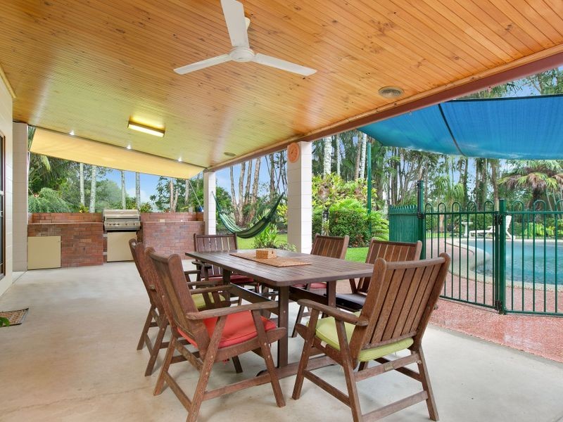 18 Bataan Close, Trinity Park QLD 4879