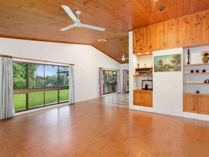 18 Bataan Close, Trinity Park QLD 4879