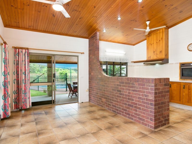 18 Bataan Close, Trinity Park QLD 4879