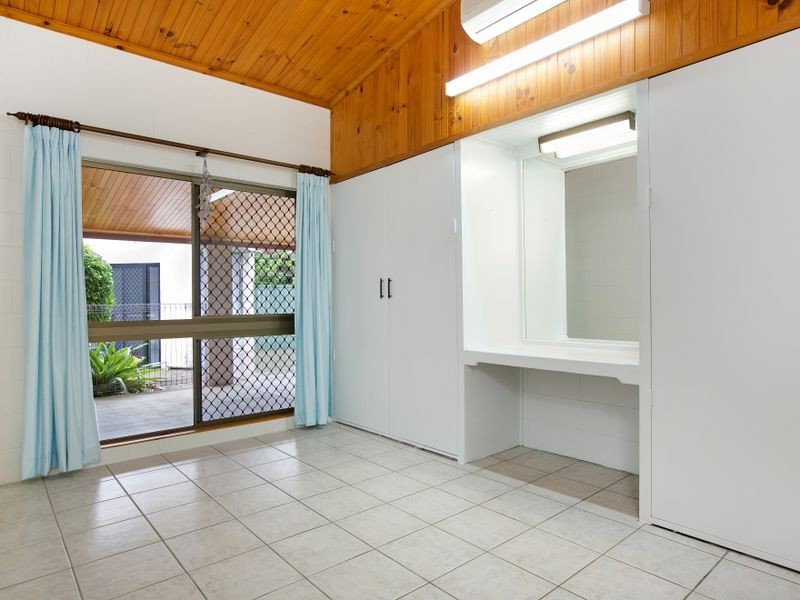 18 Bataan Close, Trinity Park QLD 4879