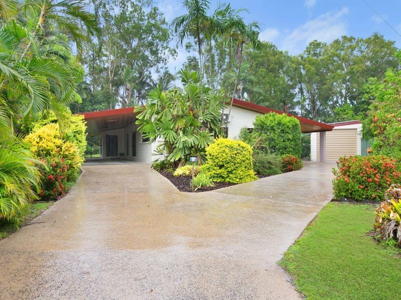 18 Bataan Close, Trinity Park QLD 4879