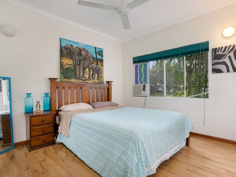 10 40-42 Old Smithfield Road, Freshwater QLD 4870