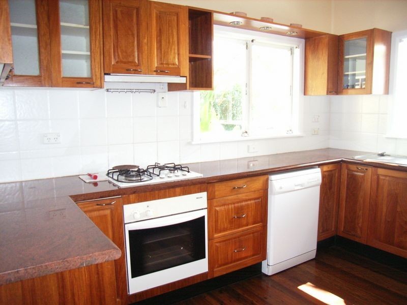 227 O’Shea Esplanade, Machans Beach QLD 4878