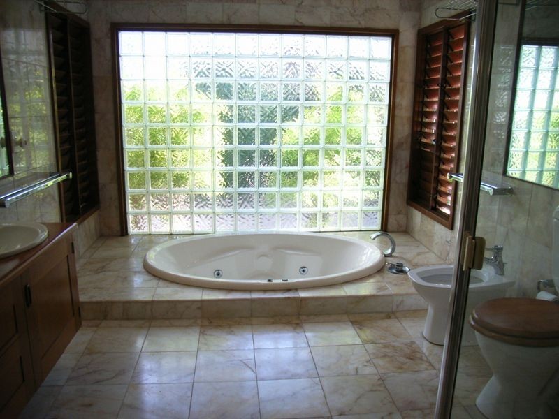 227 O’Shea Esplanade, Machans Beach QLD 4878