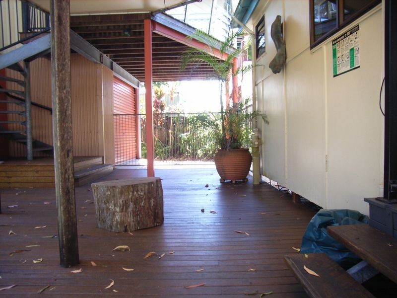 227 O’Shea Esplanade, Machans Beach QLD 4878