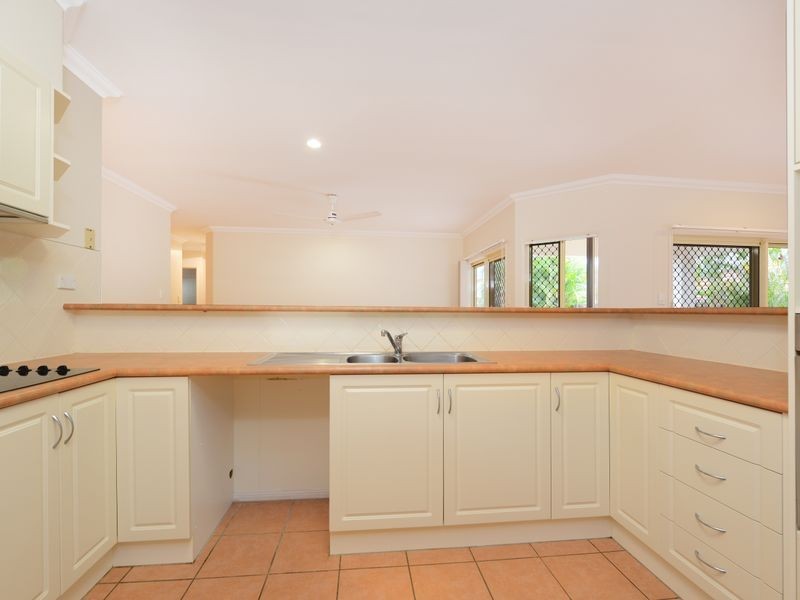 35 Taringa Street, Brinsmead QLD 4870