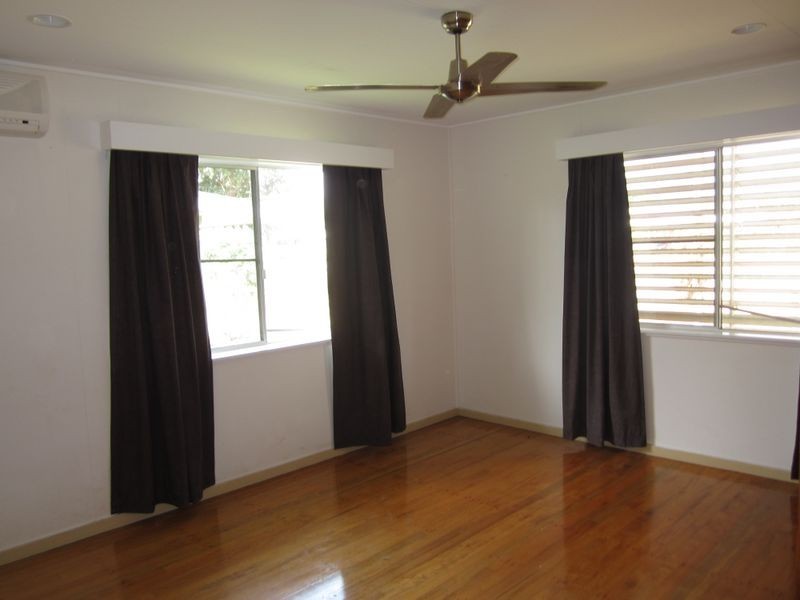 282 Buchan Street, Westcourt QLD 4870