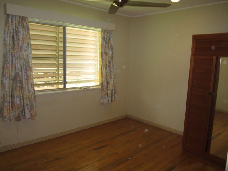 282 Buchan Street, Westcourt QLD 4870