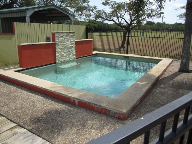 282 Buchan Street, Westcourt QLD 4870