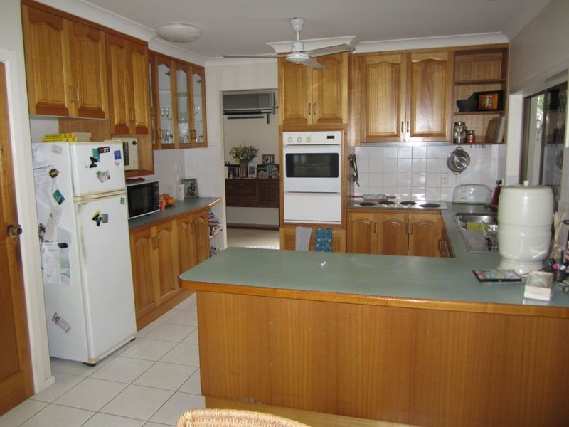 30 Montrose Avenue, Edge Hill QLD 4870