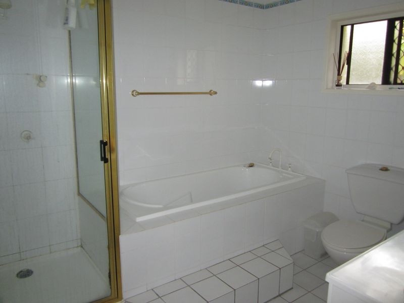 30 Montrose Avenue, Edge Hill QLD 4870