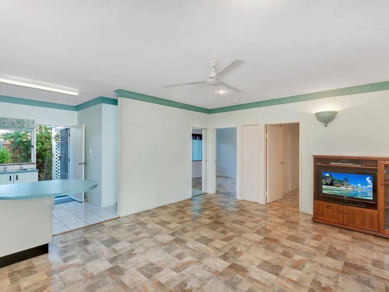 11/60-68 Swallow Street, Mooroobool QLD 4870