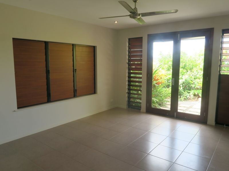 6 Sherbrook Close, Brinsmead QLD 4870