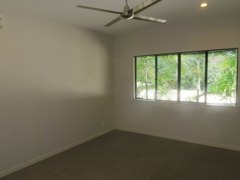 6 Sherbrook Close, Brinsmead QLD 4870