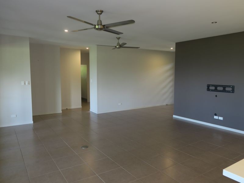 6 Sherbrook Close, Brinsmead QLD 4870