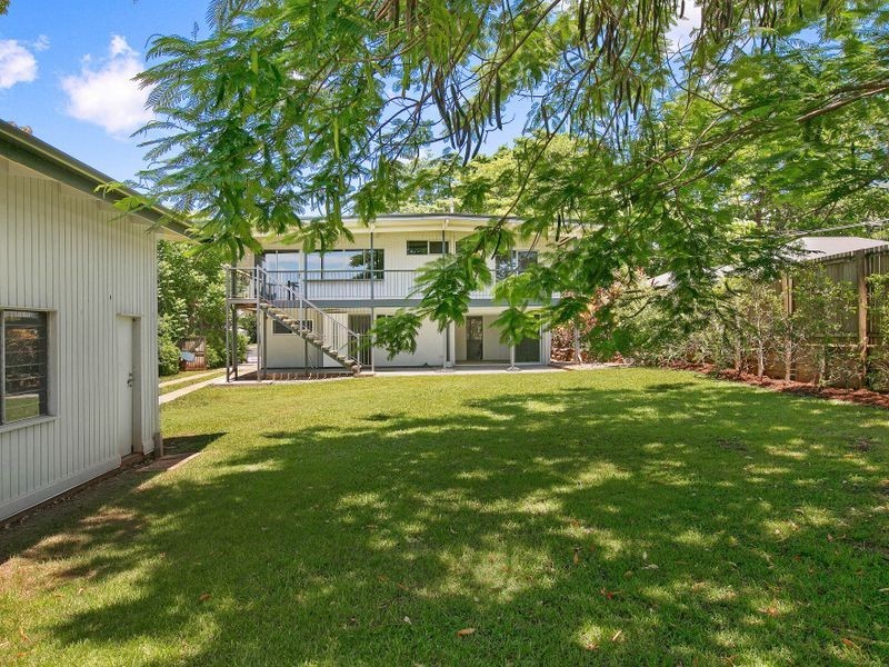 366 Pease Street, Edge Hill QLD 4870