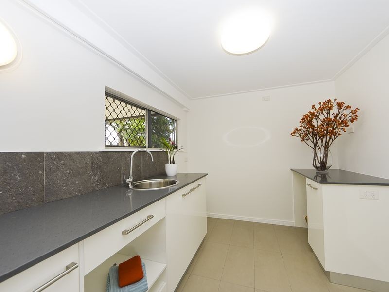 366 Pease Street, Edge Hill QLD 4870