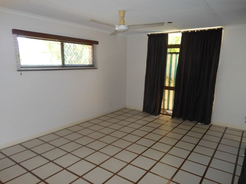 6 Hook Close, Brinsmead QLD 4870