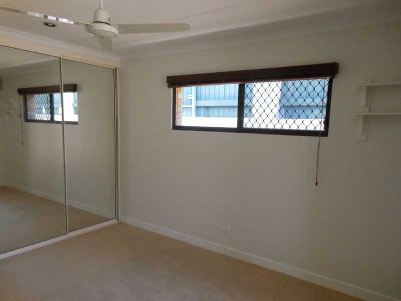 6 Hook Close, Brinsmead QLD 4870