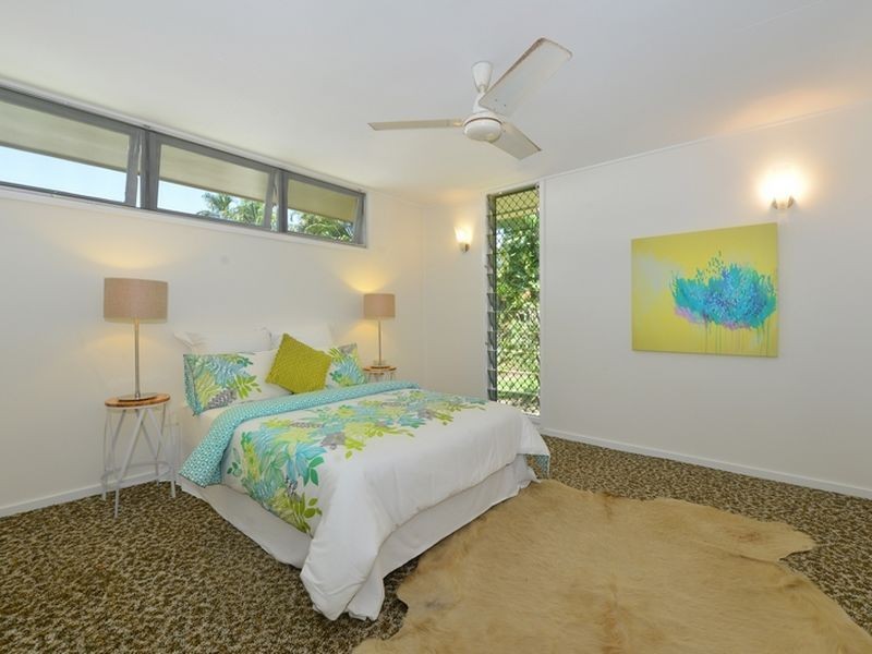 17 Fogarty Street, Whitfield QLD 4870