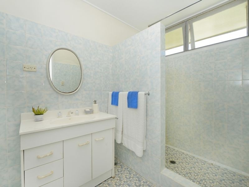 17 Fogarty Street, Whitfield QLD 4870