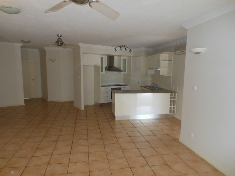 8/291 Esplanade, Cairns North QLD 4870