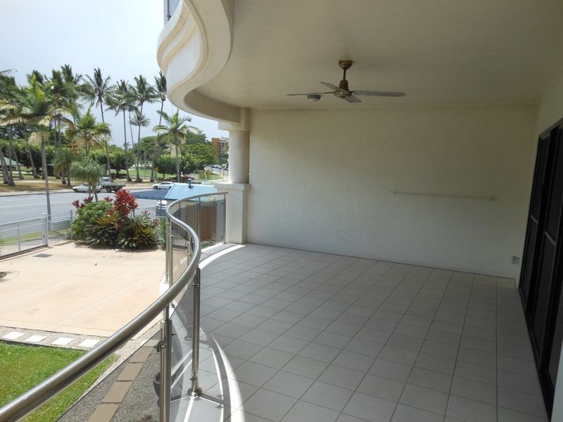 8/291 Esplanade, Cairns North QLD 4870