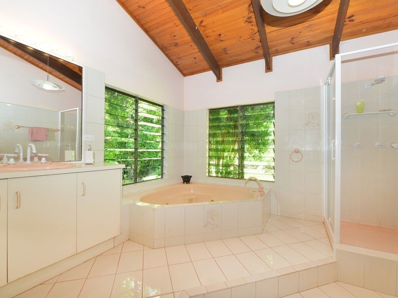 7 Alpha Close, Bayview Heights QLD 4868