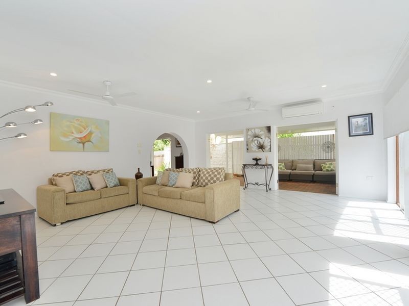 239 McManus Street, Whitfield QLD 4870