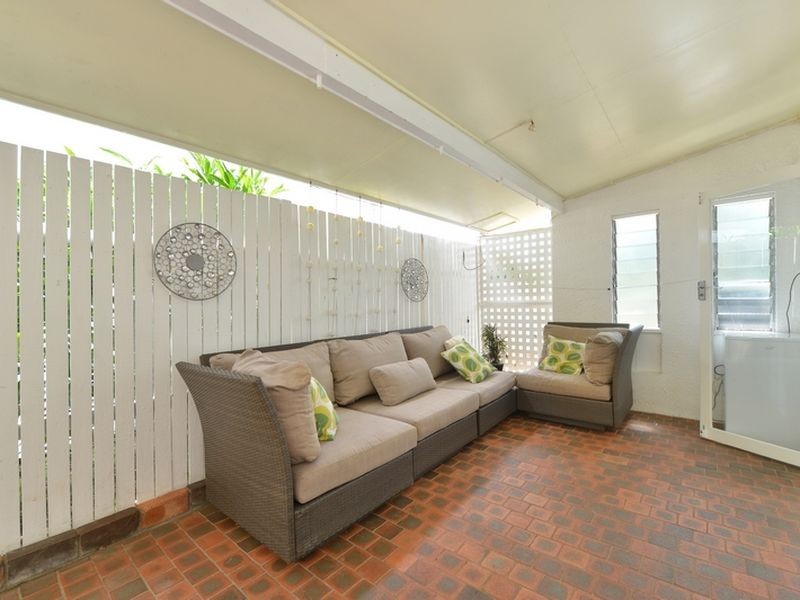 239 McManus Street, Whitfield QLD 4870