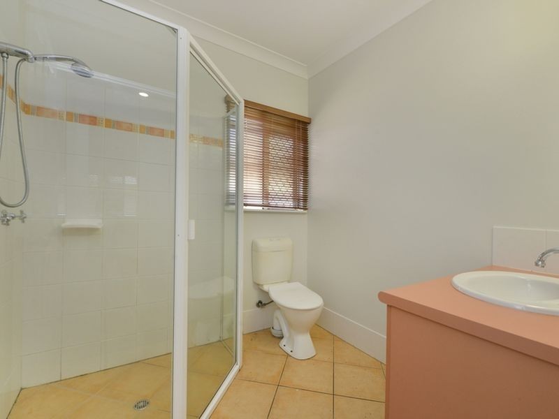 6 Beck Close, Bentley Park QLD 4869