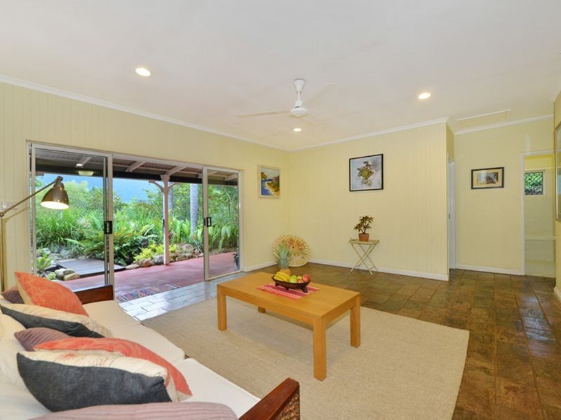 22 Benn Street, Brinsmead QLD 4870