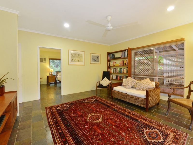 22 Benn Street, Brinsmead QLD 4870