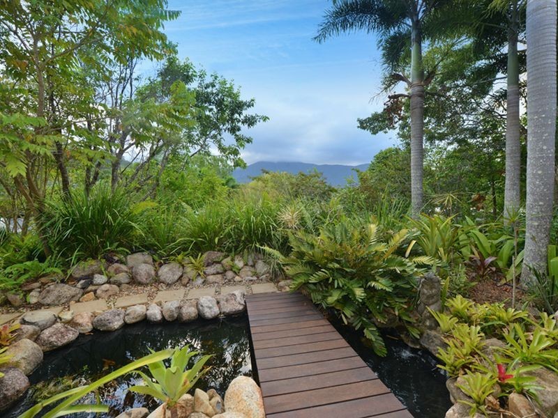 22 Benn Street, Brinsmead QLD 4870